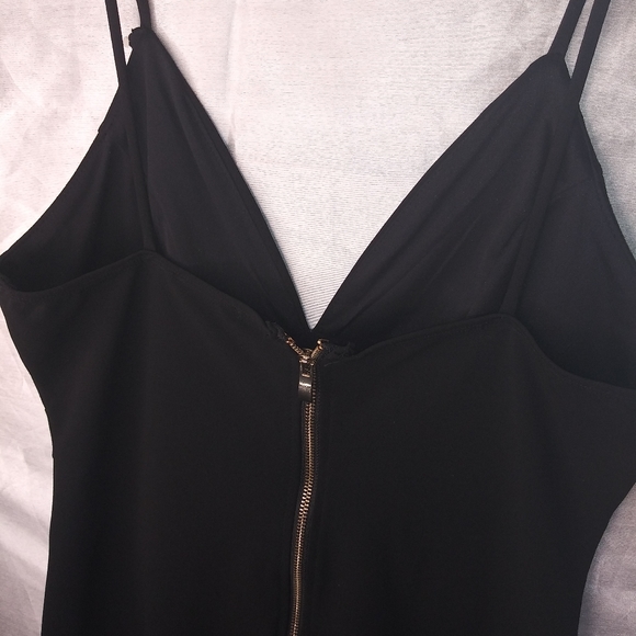 Dress - Picture 7 of 10